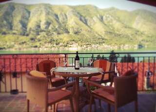 Апартаменты Apartments Lazarević Котор Апартаменты "Комфорт" с 1 спальней и балконом с видом на море-1